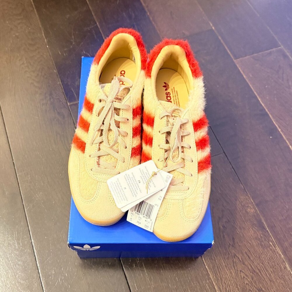 NWT Adidas Gazelle Fur Indoor Sneakers - Size 9